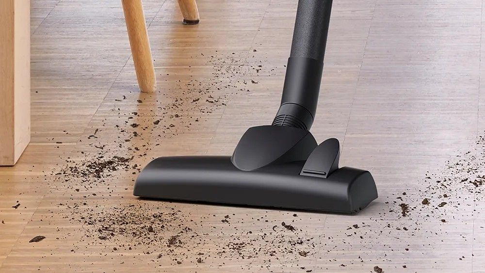 Series 4 Bagless Vacuum Cleaner – 2000W, ProHygienic, Power AirCycle, 3 Accessories, White | Bosch BGS21WHYG