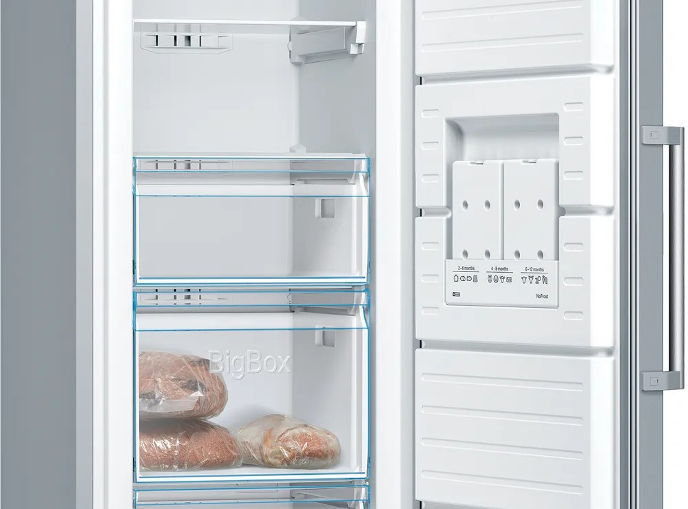 Series 4 Free-Standing Freezer – 186x60 cm, 242L Capacity, NoFrost, Stainless Steel Look | Bosch GSN36VL30U