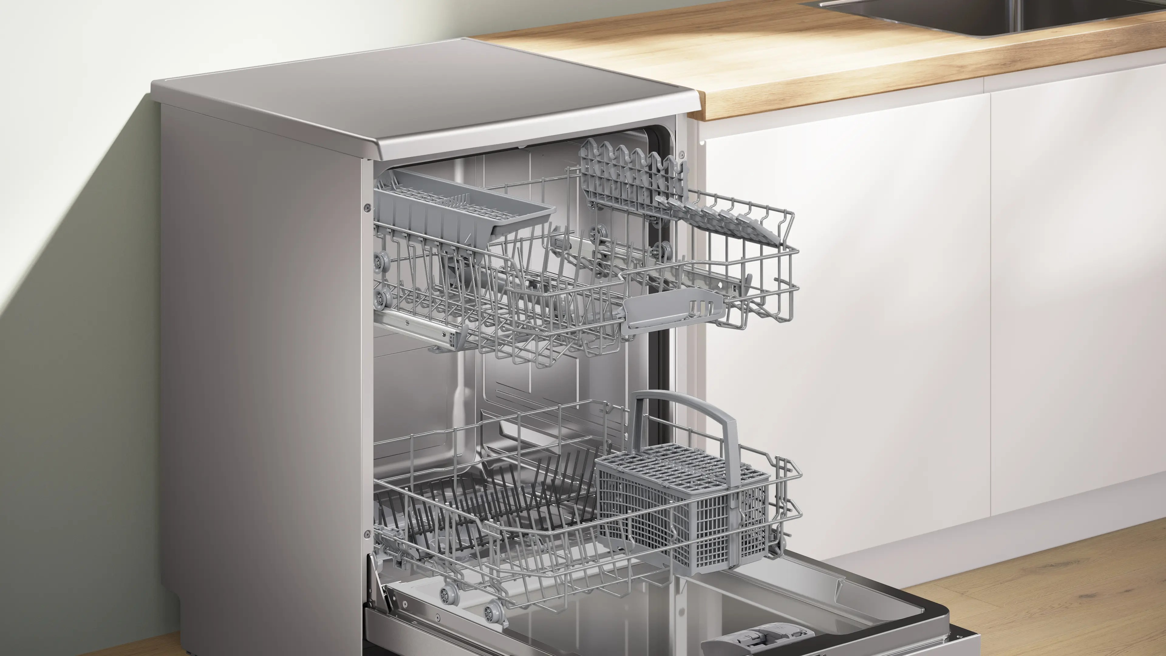 Series 2 Free-Standing Dishwasher – 60 cm, 13 Place Settings, ExtraDry, Anti-Fingerprint | Bosch SMS26AI00V